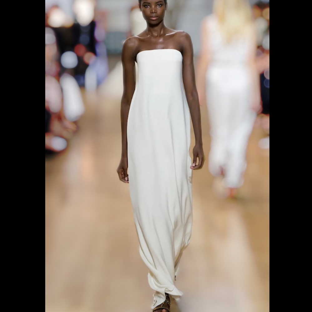 SOLD Oscar de la Renta Column Gown Wedding Dress